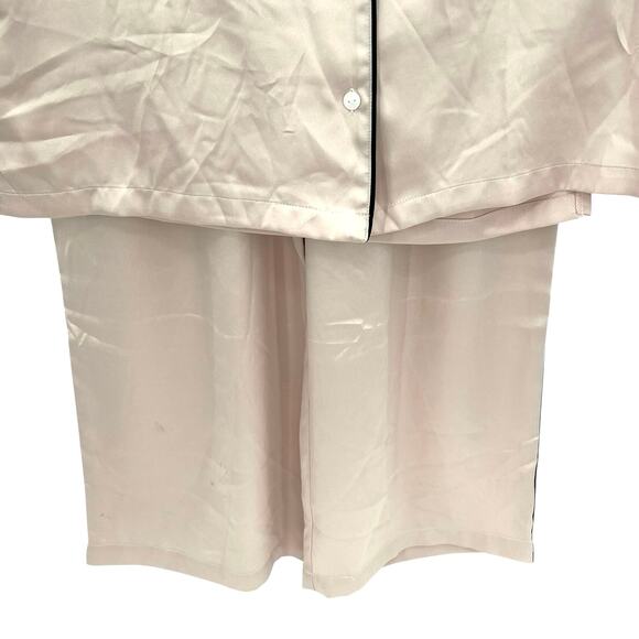 Victoria’s Secret women’s pastel pink satin pajama set - Picture 3 of 16